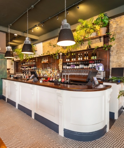 Metro - Maynard Arms (Crouch End) - Interior - Bar area