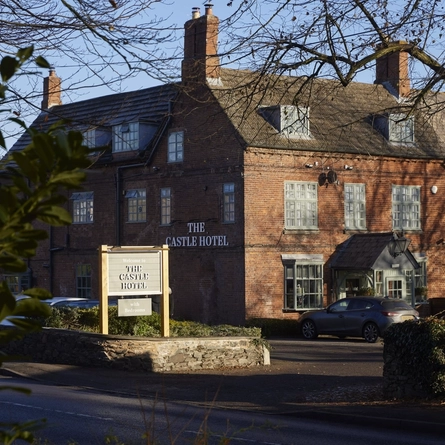 6149_DB_C&B_CastleHotel_KirbyMuxloe_Pub_2022_2.jpg
