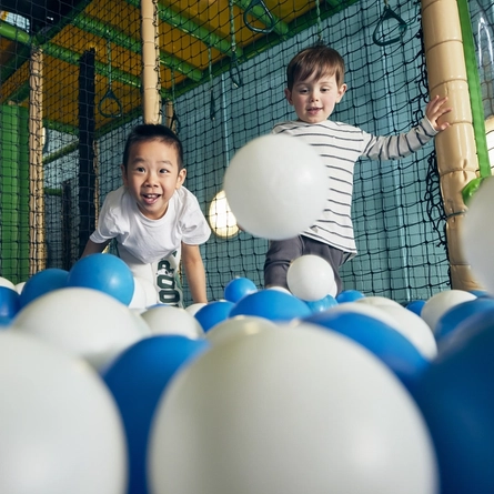 DB_WW_People_Lifestyle_Children-Playing-In-Softplay_2024_083.jpg