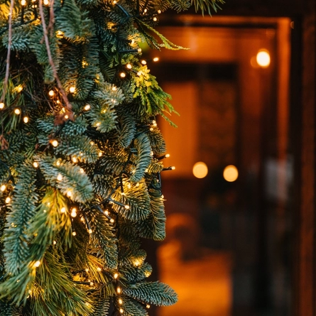 Christmas_P&V_Crafted_Venue_Garland_2024.jpg