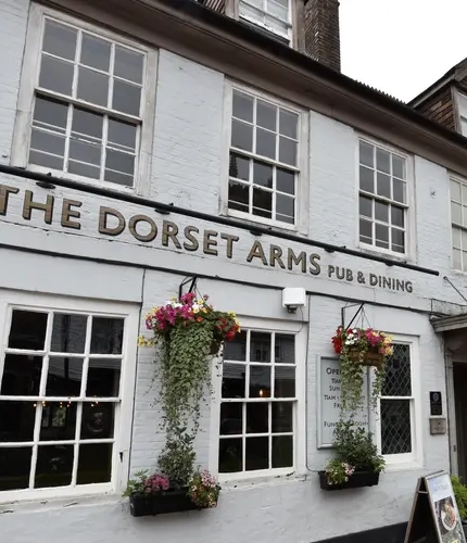 Dorset Pubs Through Time (Paperback)