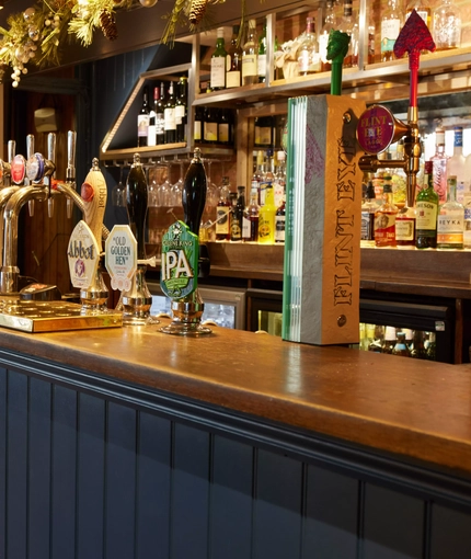 Interior image of the bar 