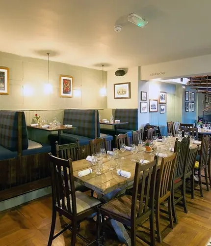 Metro - Kew Gardens Hotel (Richmond) - The dining area of The Kew Gardens Hotel