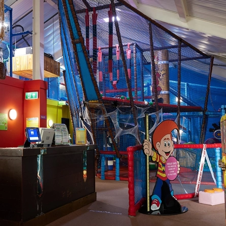 6399_GK_P&C_Quays_Little-Billing_Venue_Interior_15_2023