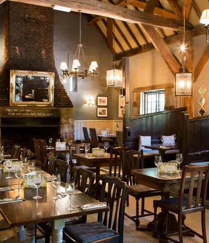 6180_Destination_C&B_FoxHounds_Bursledon_006.jpg