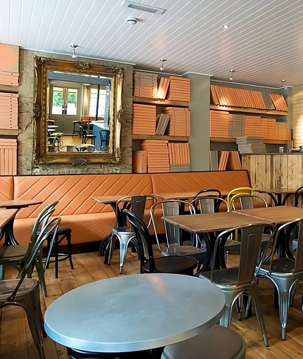 Metro - Actress (East Dulwich) - The dining area of The Actress