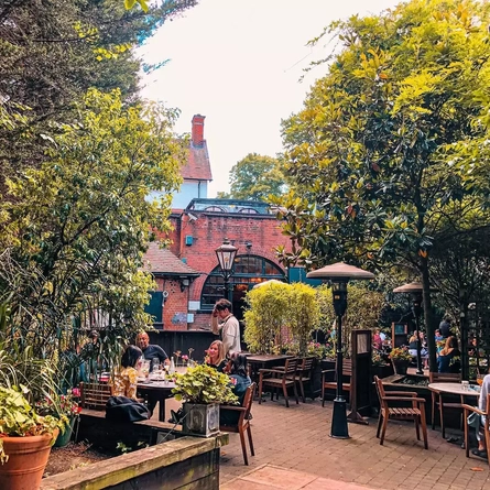 Metro - Duke of Sussex (Chiswick) - Beer Garden 2