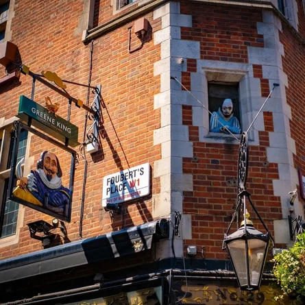 7250 Shakespeares Head (Soho) - UC - SIGN 02.jpg