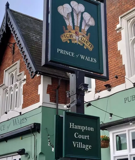 Metro - Prince Of Wales (East Molesey) - Pub Sign