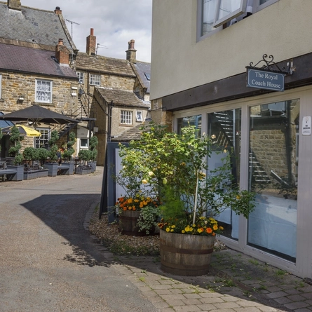 6208_DB_C&B_KingsHead_Masham_Pub_2023_6.jpg