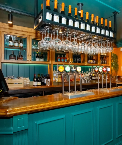 Interior bar image