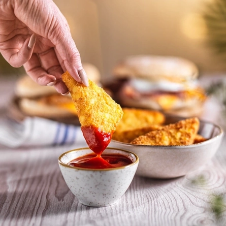 DB_FHI_Product-Lifestyle_Hash-Brown-Dip_2024.jpg