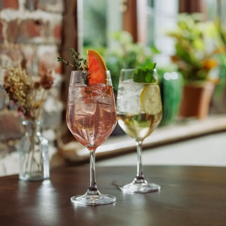 Hugo Spritz & Lillet Rose Spritz