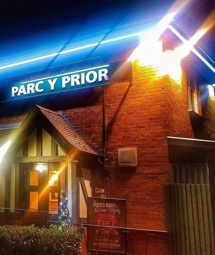 6836 Parc-Y-Prior Inn (Malpas) - FG - EXTERIOR 01.jpg