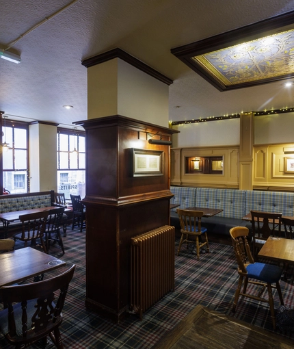 3995_Heritage_UC_PrinceOfWales_Aberdeen_Pub_5.JPG