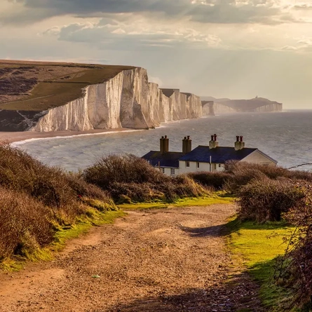 Everly-LocalAttractions-SevenSisters.png