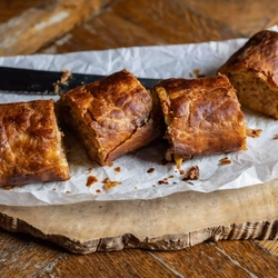 P&V_MPCo_Product_Advertising_Sausage-Roll-HP-Sauce_2024_006.jpg