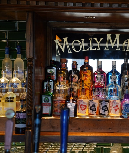 3749_Heritage_UC_MollyMalones_Dundee_Pub_004.jpg