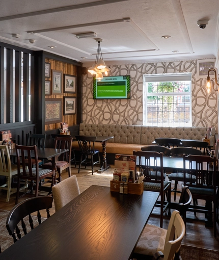 The restaurant area of the White Horse.