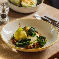 Braised roscoff onion