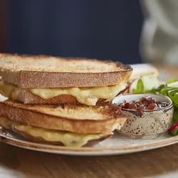 DB_C&B_Product_Advertising_Great-British-Cheese-Toastie_2024_002.jpg