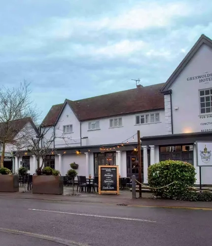 6193_Destination_C&B_GreswoldeArms_Knowle_001.jpg