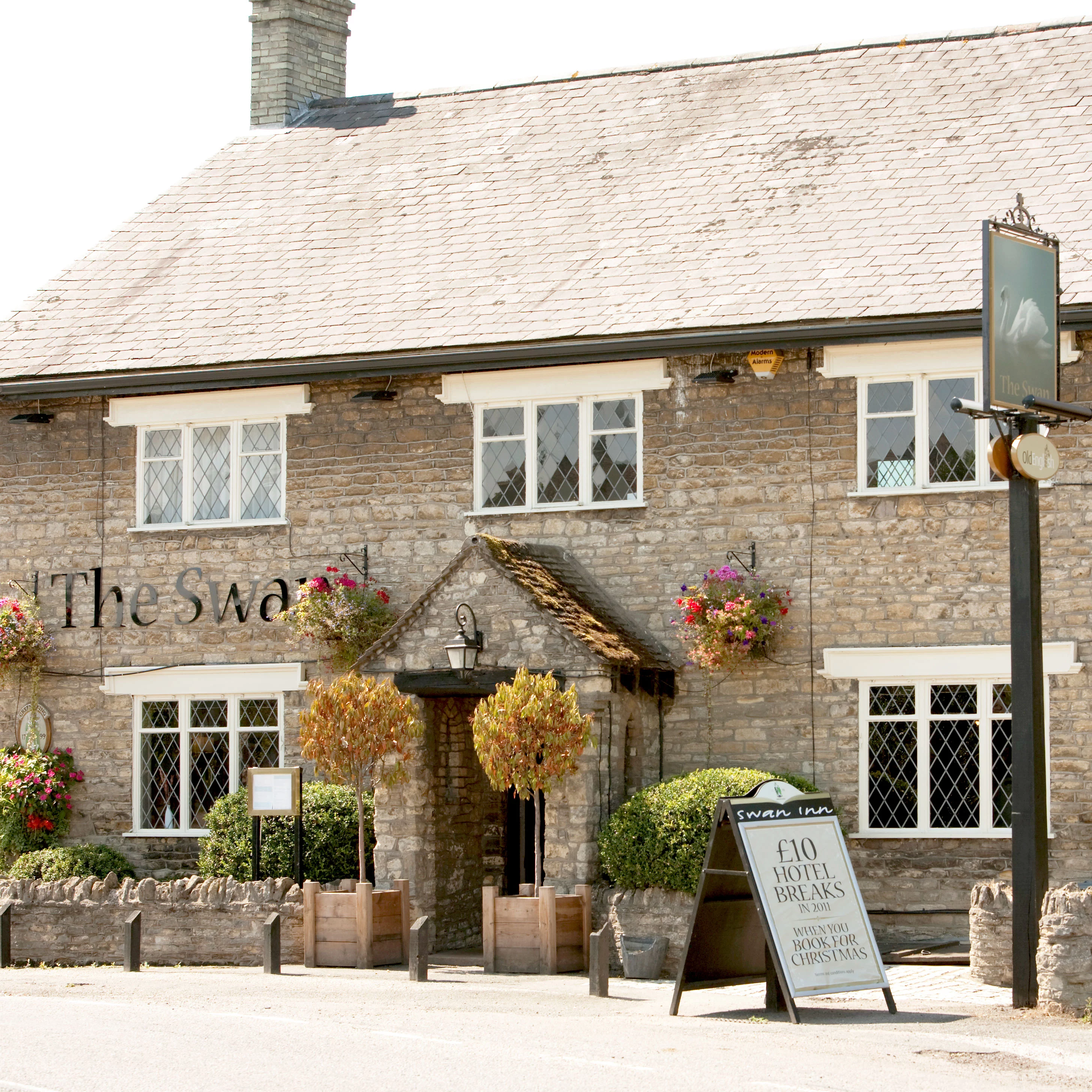 The Swan Pub Restaurant in Bromham Bedford