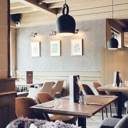 6178_P&V_Crafted_Four-Oaks_Sutton-Coldfield_Venue_Interior_2023_001