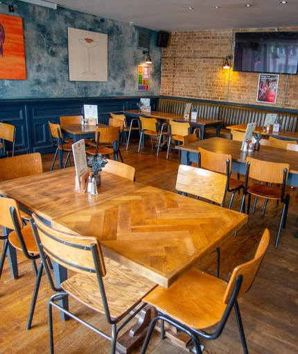 7256_GK_UC_Station_Hove_Pub_2023_61.jpg