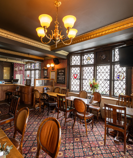 7195_GK_UC_GoldenLion_Soho_Pub_2023_13.jpg