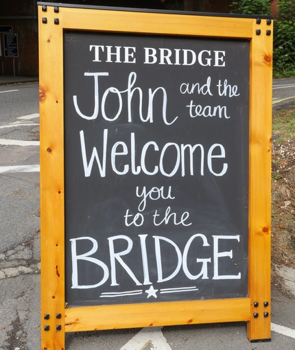 6133_DB_C&B_Bridge_Shawford_Pub_2023_27.jpg