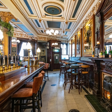 Metro - Cafe Royal (Edinburgh)