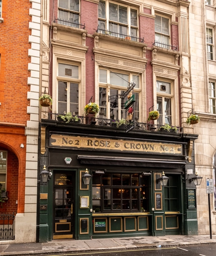 7242_GK_Heritage_Rose&Crown_Mayfair_Pub_2023_001.jpg