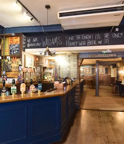 Metro - Williams Ale and Cider House (Whitechapel) - The bar area of The Williams