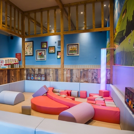5668_DB_FHI_Beechwood_Grimsby_Venue_Interior_056_2023_018.jpg