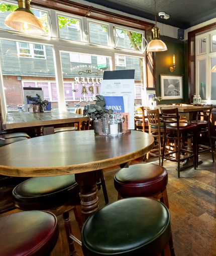 6760_GK_UC_LucasArms_London_Pub_40.JPG
