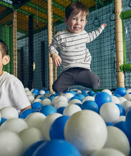 DB_WW_People_Lifestyle_Children-Playing-In-Softplay_2024_086.jpg