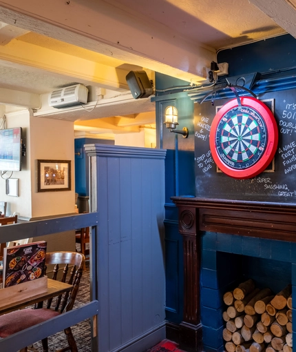 interior pub games