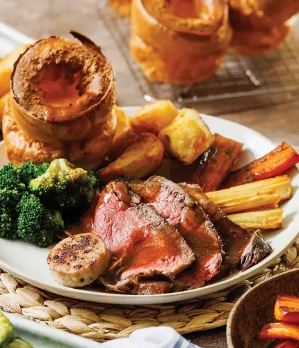 Christmas_GK_P&D_Product_Advertising_Roast-Dinner_Desktop_1920 x 500_2023.jpg