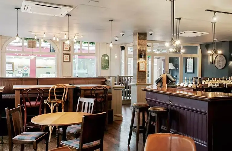 Metro - Wandle (Earlsfield) - The bar area of The Wandle
