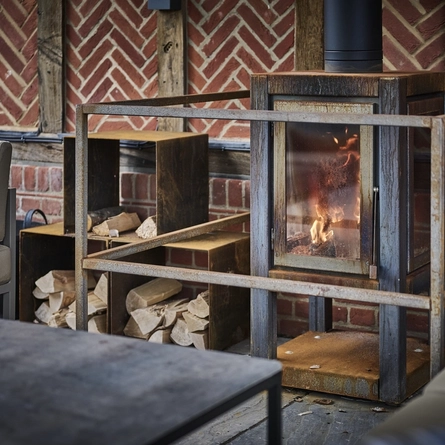 5340_P&V_Crafted_The-Foundry-Bell_Wokingham_Venue_Interior_Seating_Area_Near_Fireplace_2023_001