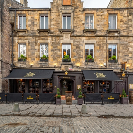 GK Heritage - 7170 Beehive Inn (Edinburgh) - 047 SA.JPG