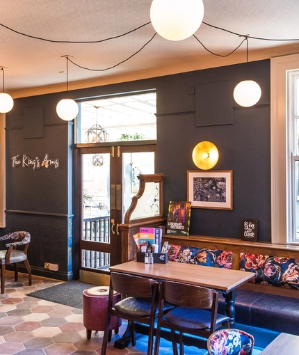 Interior restaurant