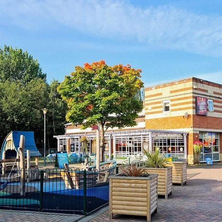 6762 Bridgewater Arms (Leeds) - FG - OUTDOOR PLAY AREA 03.jpg