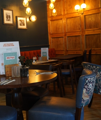 The interior restaurant seating area of Shakespeares in Edinburgh.