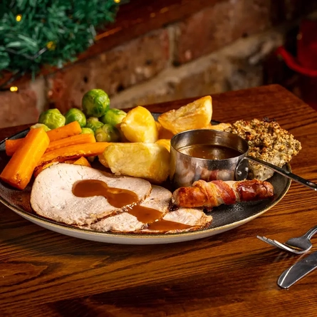 Christmas_GK_UC_Product_Mood_Turkey-Dinner_2024_001.JPG