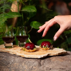 An interior shot of food served in the restaurant/seating area at the Ubiquitous Chip in Glasgow.