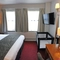 Double bedroom with cot