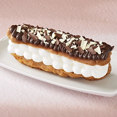 an eclair on a platter