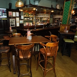 7182_GK_UC_Doctors_Edinburgh_Venue_Interior_2024_013.JPG